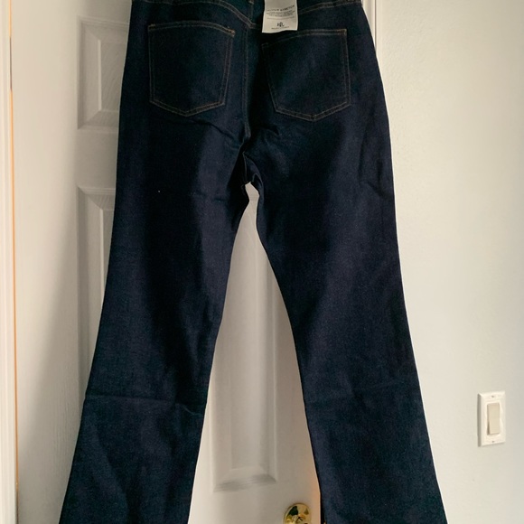 Gorgeous Ralph Lauren Jeans NWT - Picture 3 of 6
